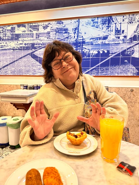 Porto: Food Walking Tour with Tastings and Wine - Port Wine Tasting and Food Market Visit