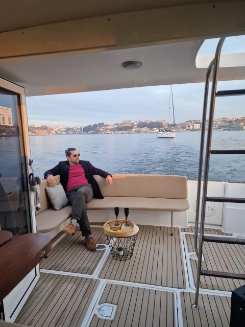 Porto: Guide Boat tour with tasting of 4 Port wines - Flexibility with Reservation and Cancellation Policies