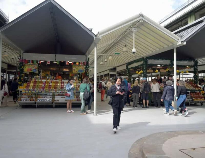 Porto: guided gastronomic tour of the Bolhão Market with tastings - Freshly Grilled Sardines and Petiscos