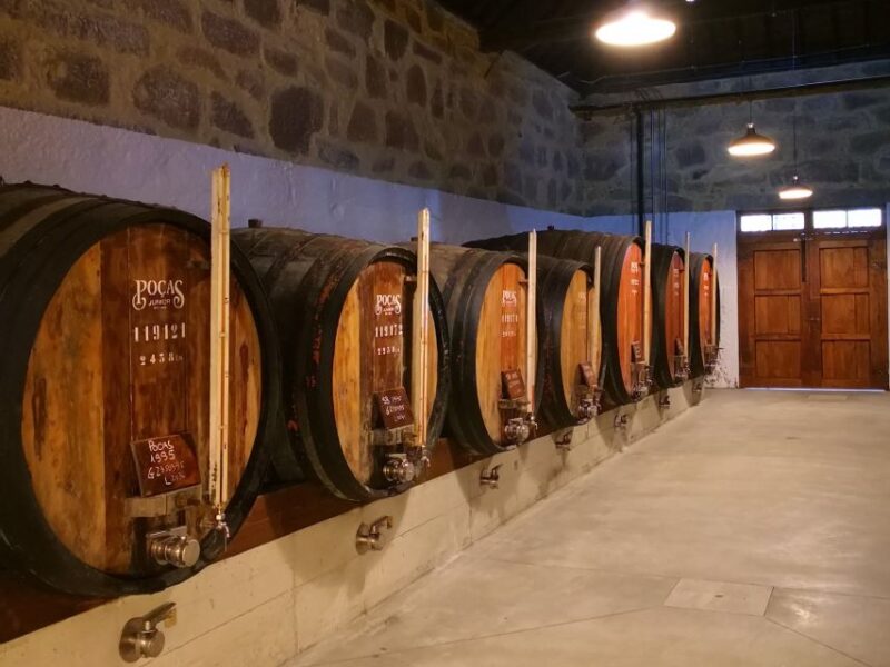 Porto: Guided Tour and Tasting of 3 Port Wines at Poças - Accessibility and Language Options at Poças