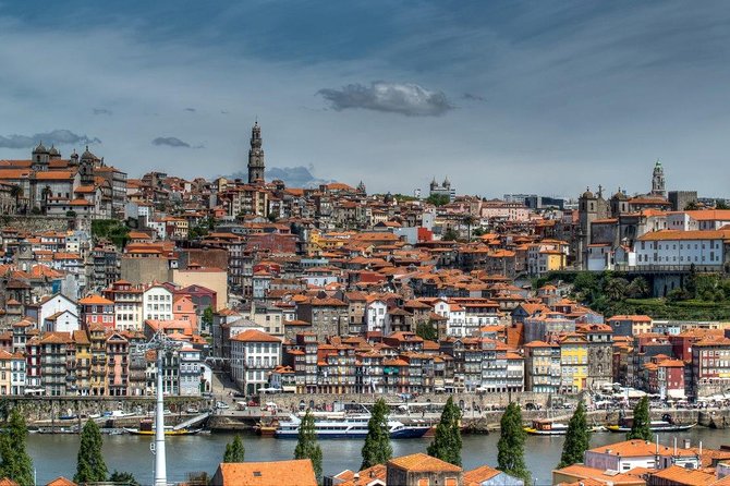 Porto Half-Day Private Tour with Tuk Tuk and Lello Bookstore - Panoramic Views from Serra do Pilar Monastery