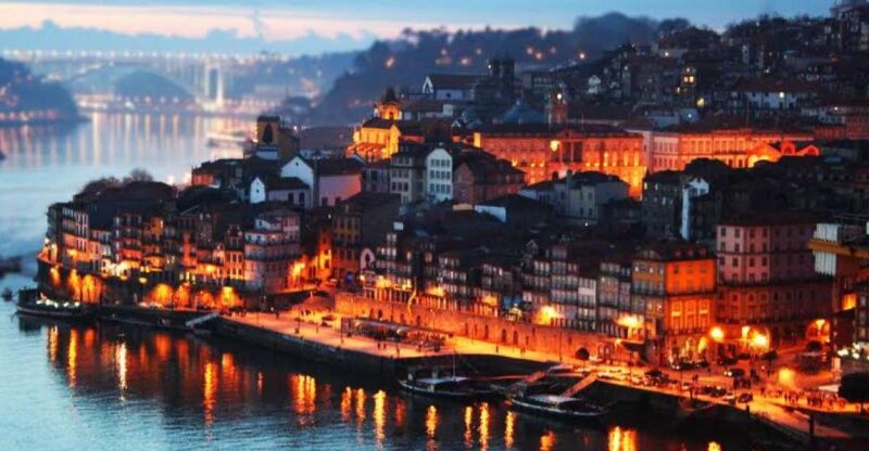 Porto: Half-Day Small Group City Tour with port wine tasting - Key Points