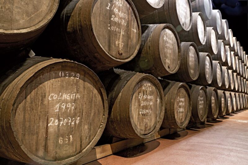 Porto Half-Day Tour and Wine Tasting - Discover Porto’s Historic Bairro da Sé