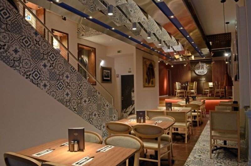 Porto: Hard Rock Cafe Skip-the-Line with Set Menu - The Sum Up: A Must-Do for Rock Fans and Food Lovers in Porto