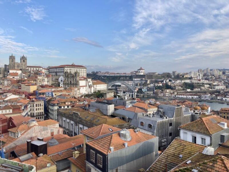 Porto: Highlights & hidden gems Walk - max 8 - Discovering Porto’s Charming Streets and Squares