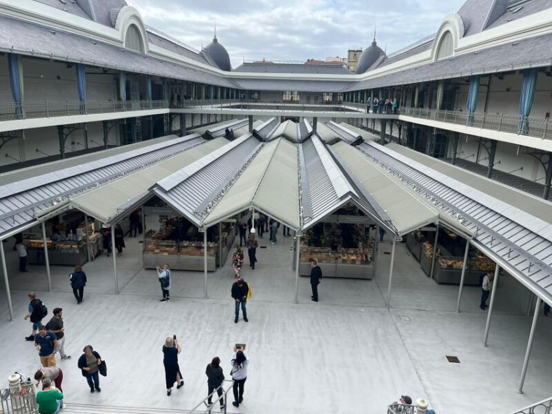 Porto Highlights with Traditional Lunch - Porto Cathedral: A 12th Century Landmark with a View