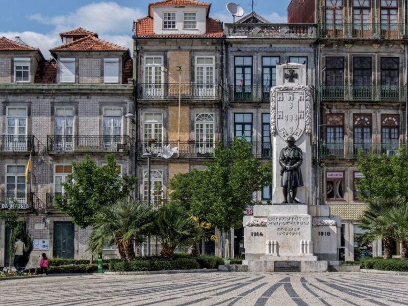 Porto: Historic e-Bike Tour with a guide - Visiting Iconic Landmarks: Clérigos Tower and Livraria Lello