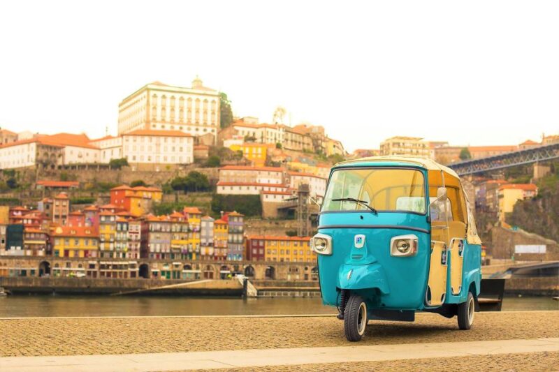 Porto: Jewish Heritage Private Tour by Tuk Tuk - The Guide’s Expertise and Personal Touch