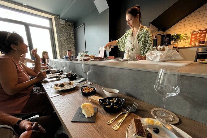 Porto Local Market Visit & Cooking Class / Showcooking - Key Points