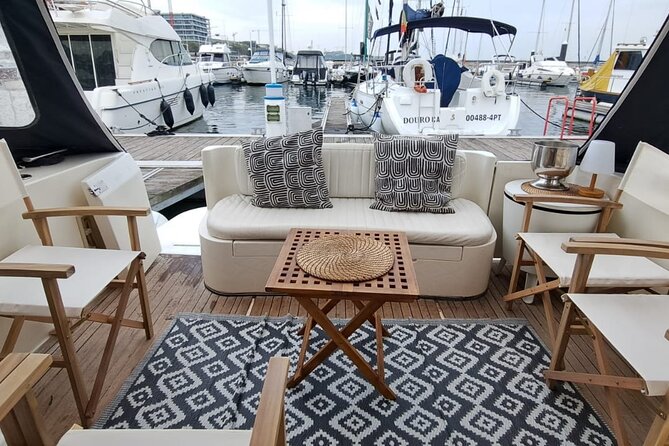 Porto: Luxury Yacht Tour of the 6 Bridges and Douro Natural Reserve - Frequently Asked Questions