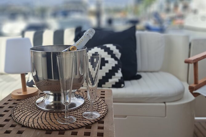 Porto: Luxury Yacht Tour on the Douro River - Sunset or Daytime - Key Points