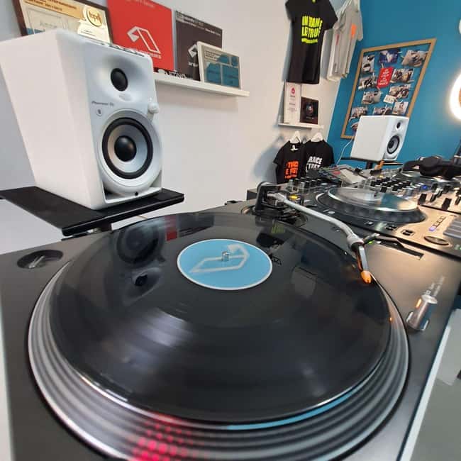 Porto: MasterClass of DJing - What to Expect During the 1.5-Hour Session