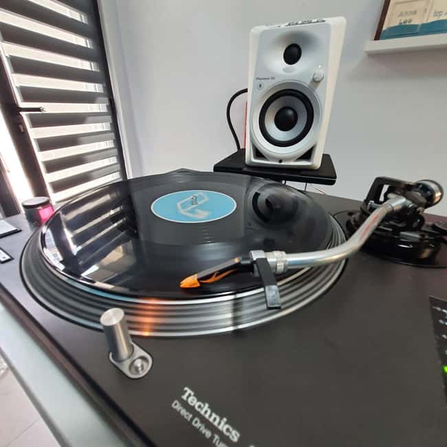 Porto: MasterClass of DJing - Suitability and Limitations of the Workshop