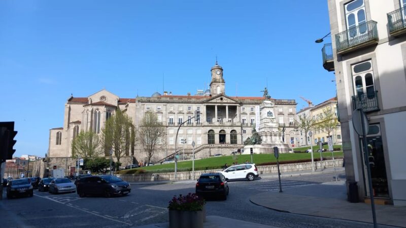 Porto: Off the Beaten Track Private Tour with Wine Tasting - Passing the Casa do Infante and Royal Customs House