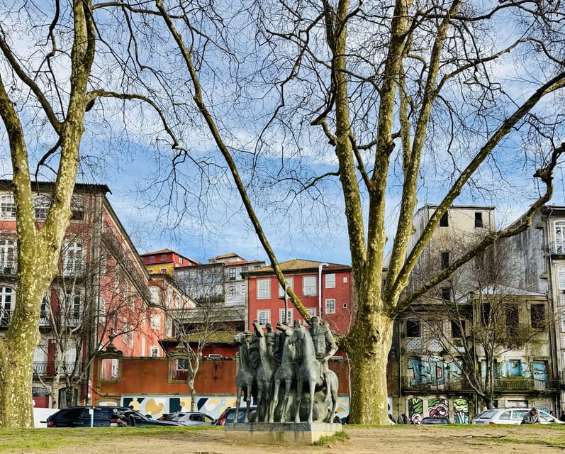 Porto "Old Town" Walking Tour (small groups) - Wandering Through Miragaia Neighborhood