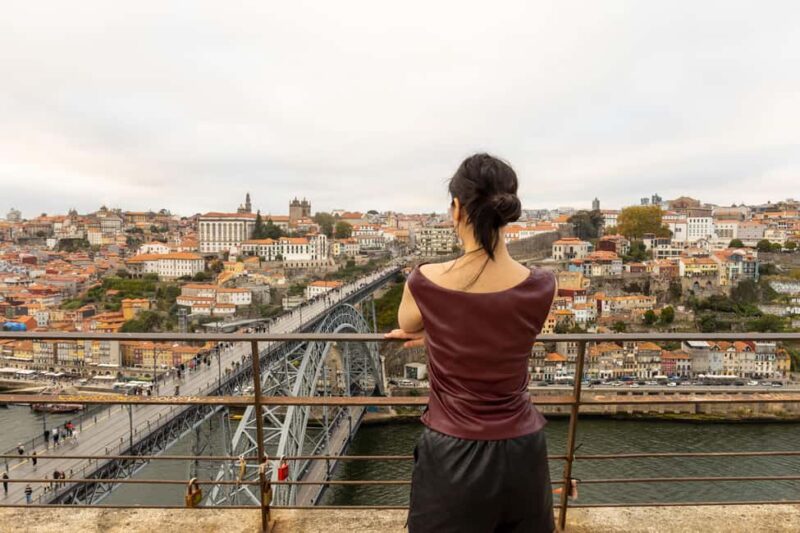 Porto: Photo sessions in Porto for groups or individuals. - Explore Porto’s Historic Heart with Expert Guidance