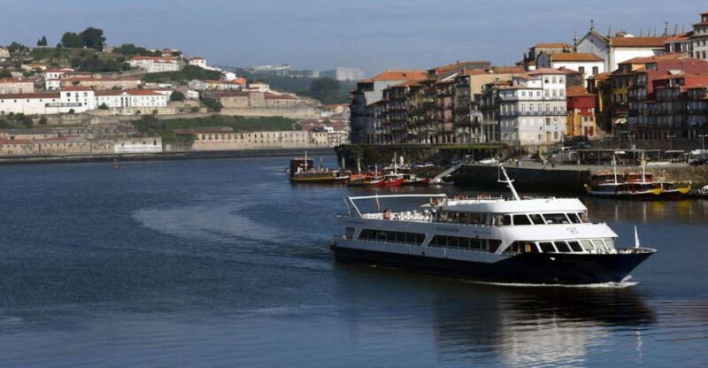 Porto/Pinhão/Porto - Scenic Boat Ride Through the Douro Valley