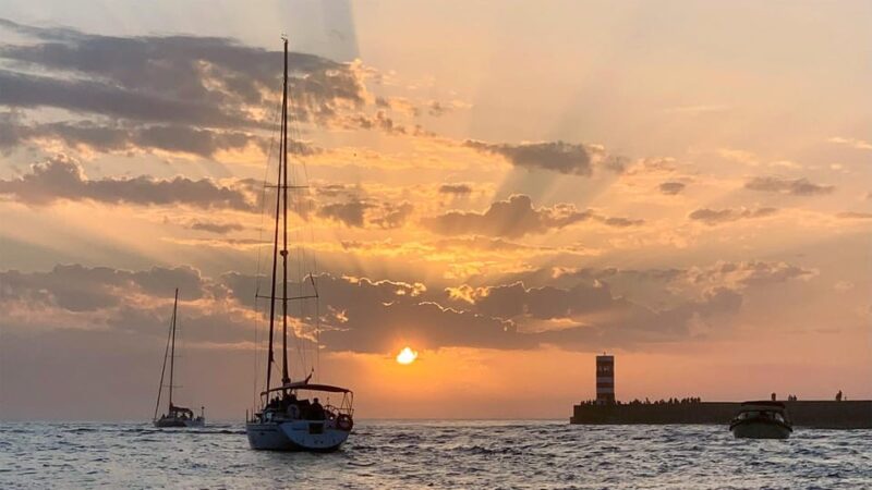 Porto: Port Wine Sunset Boat Tour - Discover Porto from the Water on a Sunset Port Wine Boat Tour