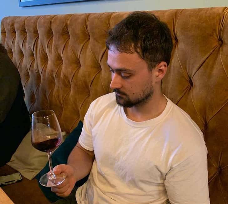 Porto: Port Wine Tasting  1-Hour Masterclass with Sommelier - Key Points