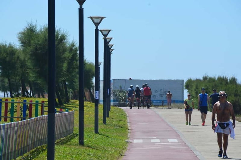 Porto: Porto Bike or E-Bike Atlantic Route - The Experience of the Guides and Group Atmosphere