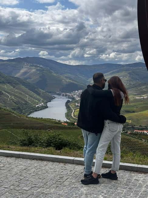 Porto: Premium Douro Valley Small-Group Tour, Cruise & Lunch - Pinhão and Peso da Régua: Highlights of the Region