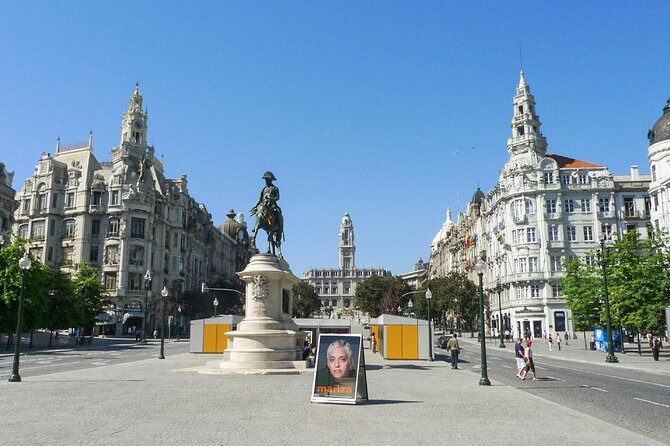 Porto private afternoon tour, discover the most iconic attractions - The Ancient City Walls and Medieval Gateways