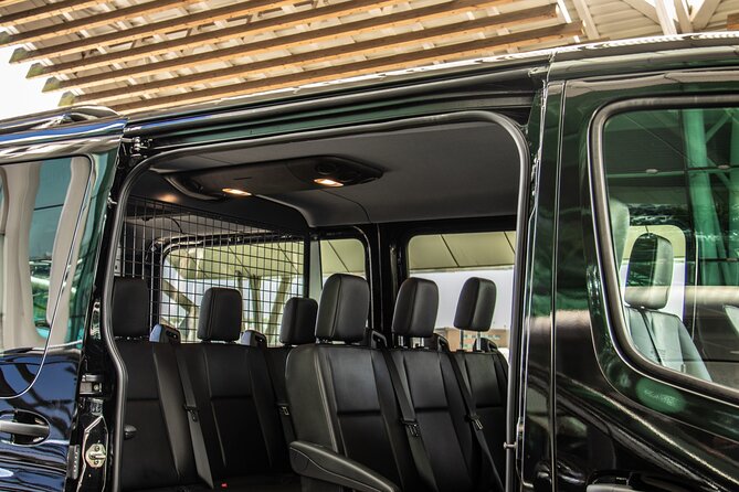 Porto Private Airport Departure Transfer - Consistency Backed by High Review Ratings and Customer Praise