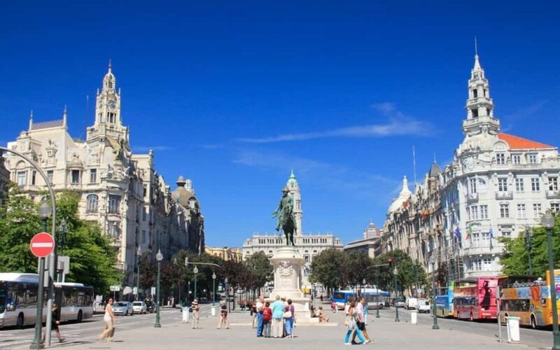 Porto: Private City Highlights Tour - Practical Details: Group Size, Accessibility, and Booking