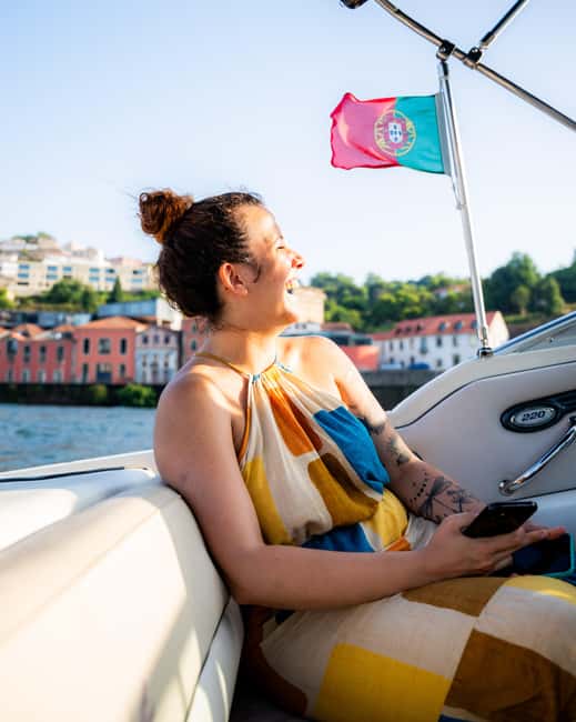 Porto: Private Cruise on Douro -1:30hr up to 6 people - Key Points