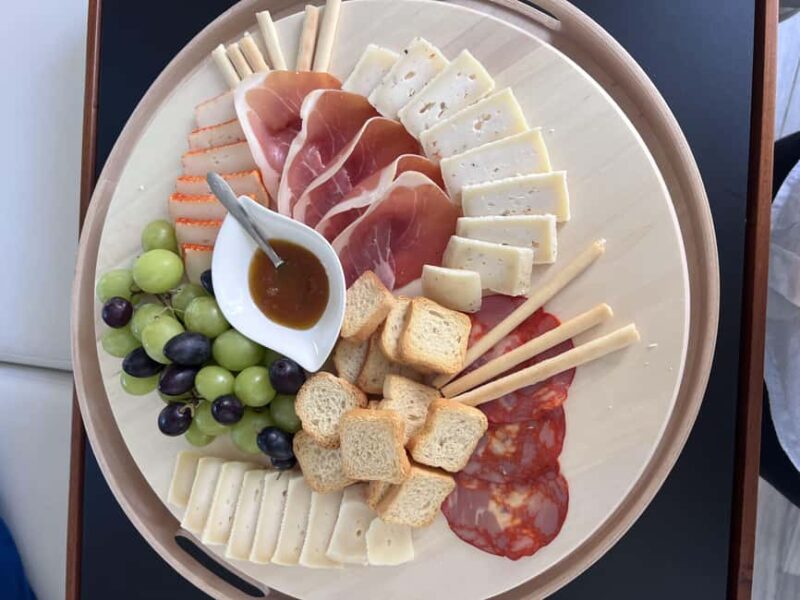 Porto: Private Cruise with local Wine, Snacks & 6 Bridges - Sunset and Special Variations