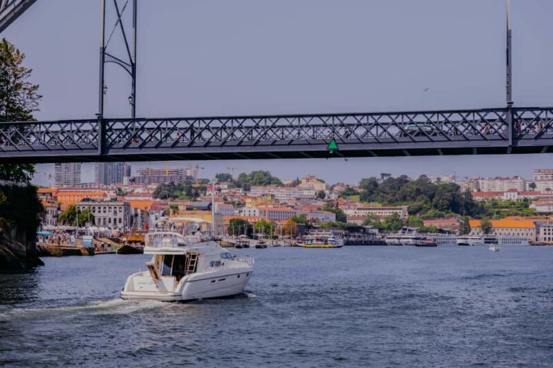 Porto: Private Cruise with local Wine, Snacks & 6 Bridges - Booking, Cancellation, and Group Size