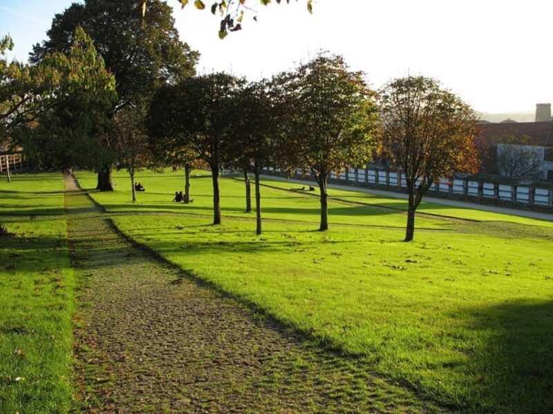 Porto: Private & Customizable Trip to Santiago de Compostela - Booking, Cancellation, and Payment Options