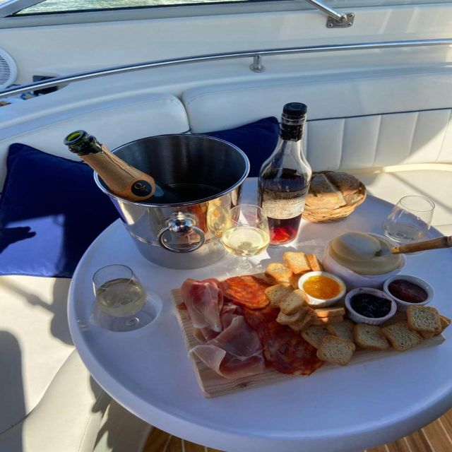 Porto: Private Douro River Boat Tour With Tasting - Discover Porto from the Douro River on a Private Yacht Tour with Tasting