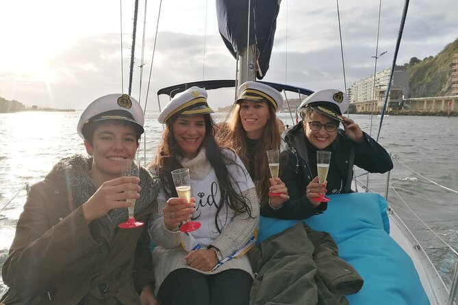 Porto: Private Douro River Cruise for up to 8 people with wine tasting - Sunset Cruises and Special Celebrations