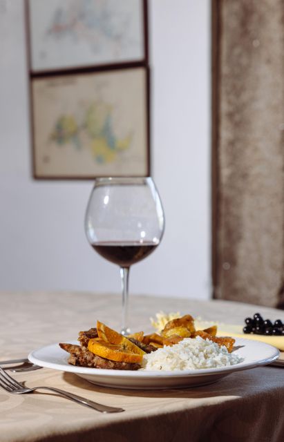 Porto: Private Douro Valley 4x4 Tour with Lunch - Convenient Pickup and Drop-Off in Porto and Peso da Régua