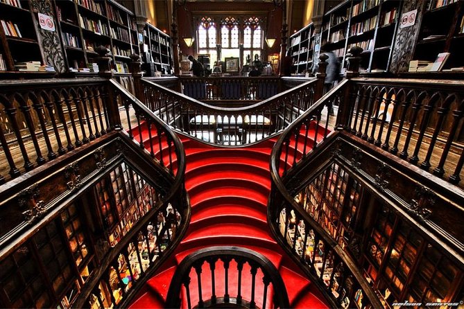 Porto: Private Guided Walking Tour - Value and Booking Experience