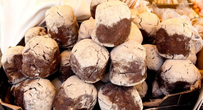 Porto: Private & Personalized Food Tour with a Local Insider - Indulge in Portuguese Coffee, Pastel de Nata, and Local Beverages