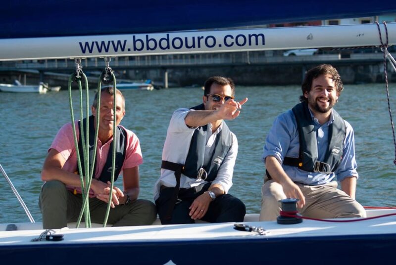 Porto: Private Sailing Experience in Douro River - Scenic Views of Porto and Vila Nova de Gaia