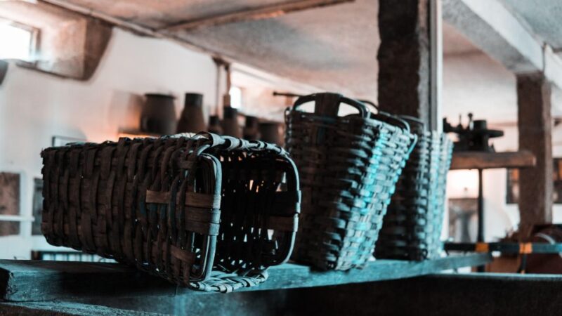 Porto: Private Tour Douro Valley/Winery SECXVIII /Boat/Lunch - Private Visit to a Historic Family Winery with over 260 Years of Tradition