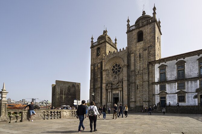 Porto Private Tour: Highlights & Hidden Gems with a Local - Customizing Your Porto Experience with a Local Host