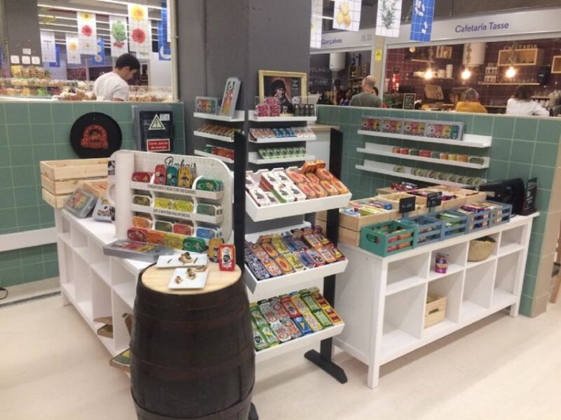 Porto: Private Walking Food Tour with Tastings - Key Points