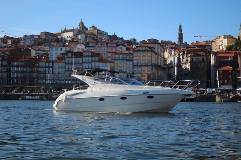 Porto: Private Yacht Tour with Wine, Snacks & 6 Bridges - The Comfort and Style of the Private Yacht
