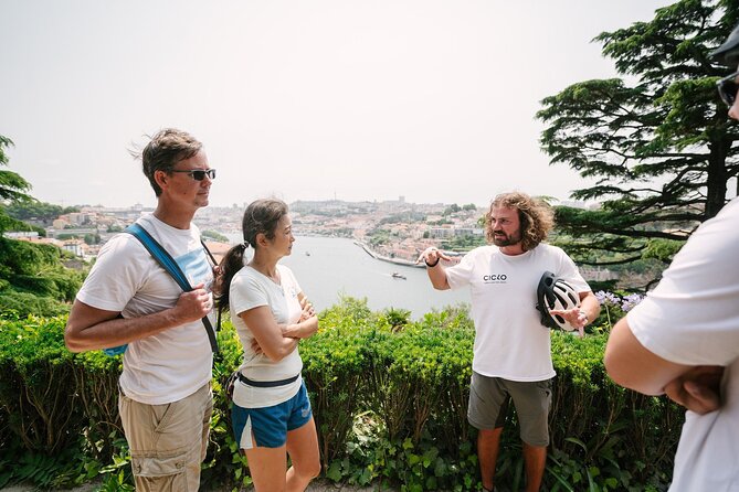 Porto Riverbank E-Bike Tour - Atlantic Coast, Gardens - Panoramic Seaside Walk at Pergola da Foz
