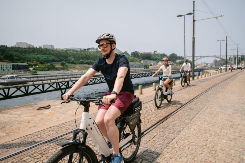 Porto Riverbank Tour on an e-bike: Atlantic Coast, Gardens - Riding Along Porto’s Atlantic Coast and Riverbanks