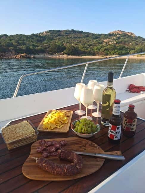 Porto Rotondo: Sunset aperitif on a boat in the Costa Smeralda - Scenic Sailing Along Sardinia’s Emerald Coast