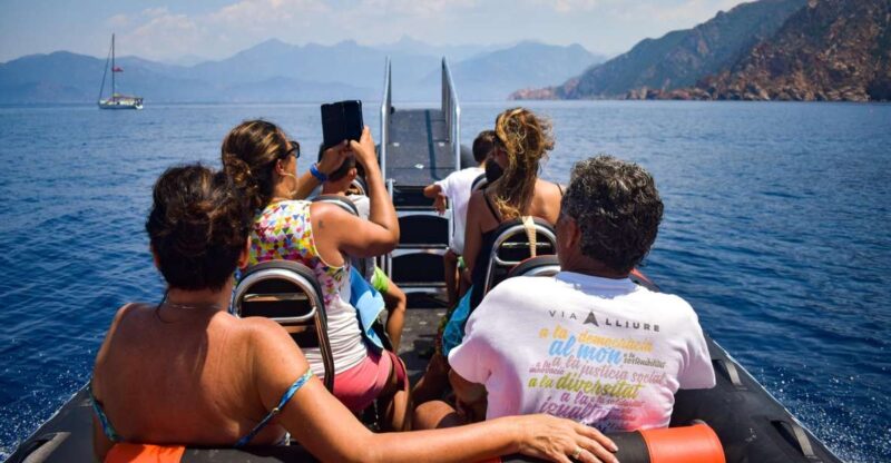 Porto: Scandola and Calanches of Piana Boat Trip - The Captain and Guide: Expert Commentary and Friendly Atmosphere
