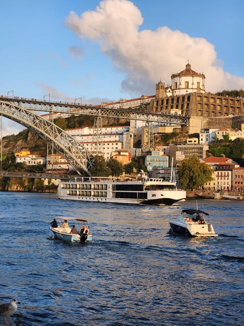 Porto: Sightseeing Tour - The Curious Case of Porto Port Wine