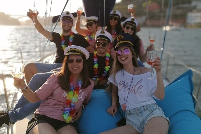Porto: Single Party on a charming sailboat with welcome drink - An Intimate and Lively Celebration on Porto’s Charming Sailboat