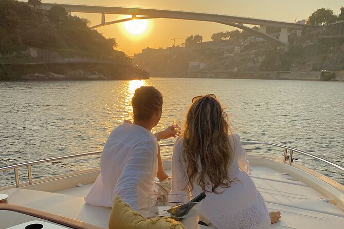 Porto Sunset Cruise on a Private Luxury Yacht in the Douro - Optimal Timing for a Memorable Sunset View