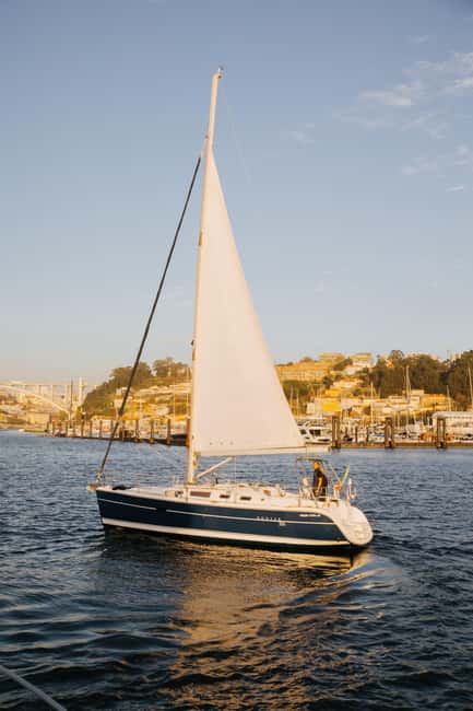 Porto: Sunset Cruise with Welcome Drink in a Sailboat - Porto’s Scenic Douro River Sunset Views